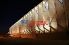膜結(jié)構(gòu)是如何抵御惡劣天氣的？為什么膜結(jié)構(gòu)建筑應(yīng)用越來越廣？
